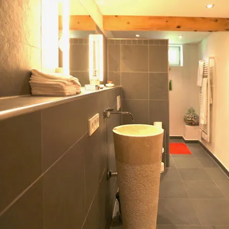 Denkmal Gutshof Bis 15 Personen Holiday home *