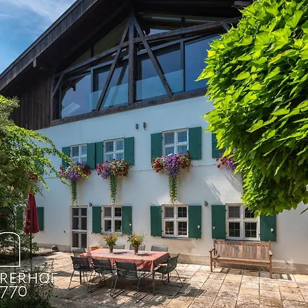 Denkmal Gutshof Bis 15 Personen بيت للعطل Dießen am Ammersee