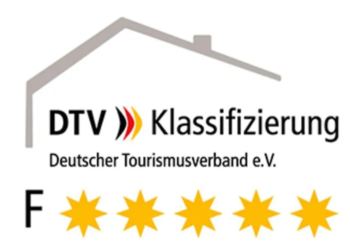 Hébergement de vacances Denkmal Gutshof Bis 15 Personen *